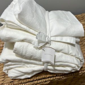 Pottery Barn Belgian Duvet + Pillow Shams (King size)